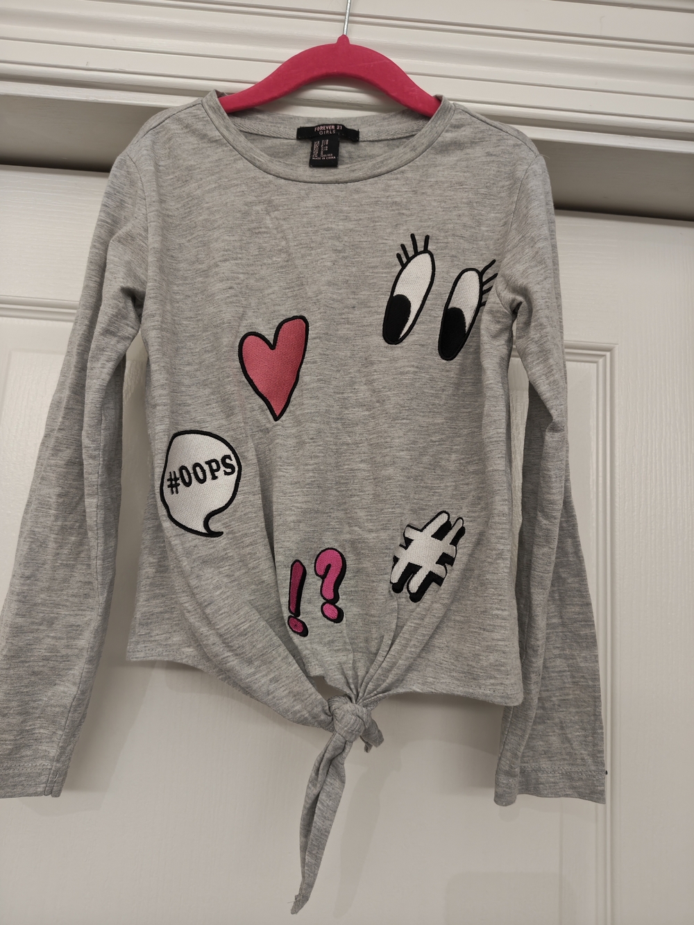 Forever 21 Grey Long-Sleeve Tie-Front Graphic Tee with Pink Accents